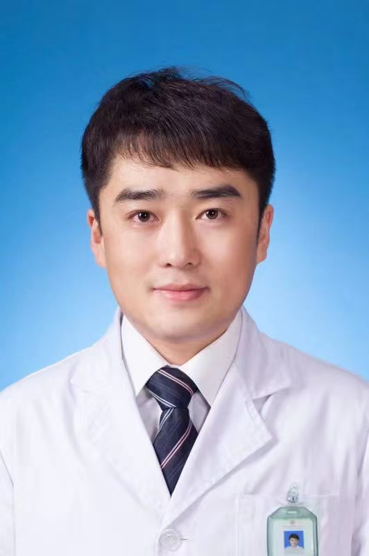 郑磊