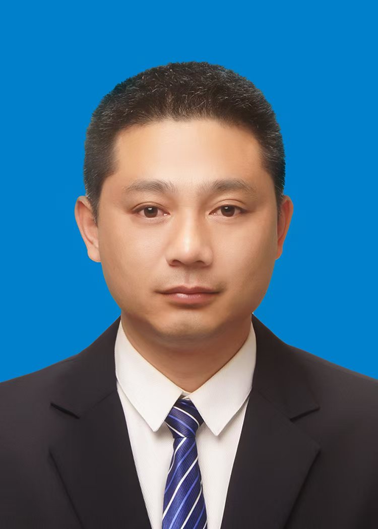 王雷